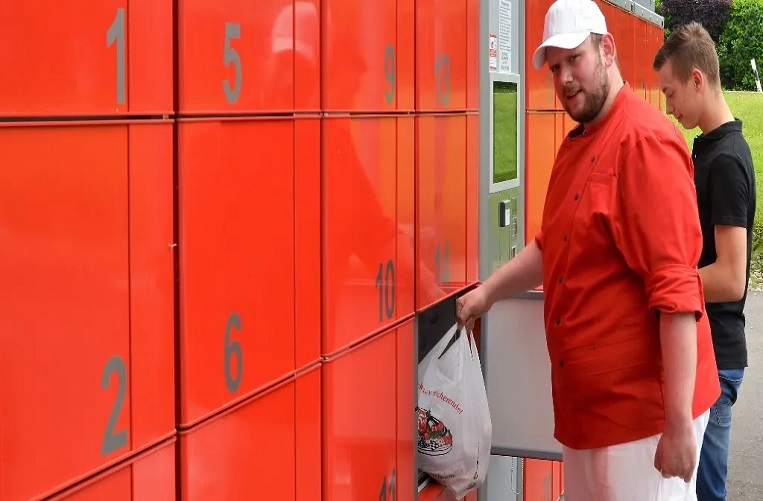 Boosting Ghost Kitchen Efficiency: The Critical Role of Smart Food Lockers